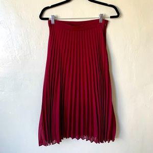 Vero Moda Dark Red pleated skirt